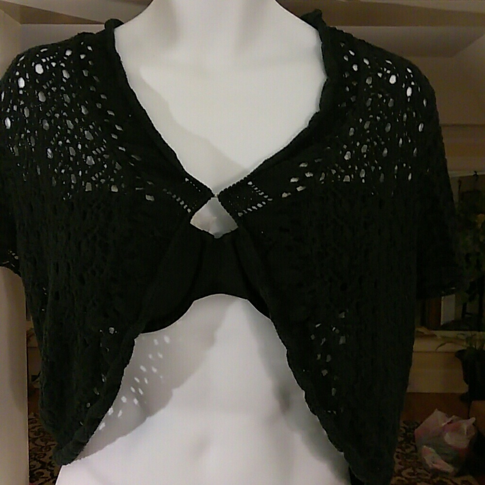 Black open stitch crop top